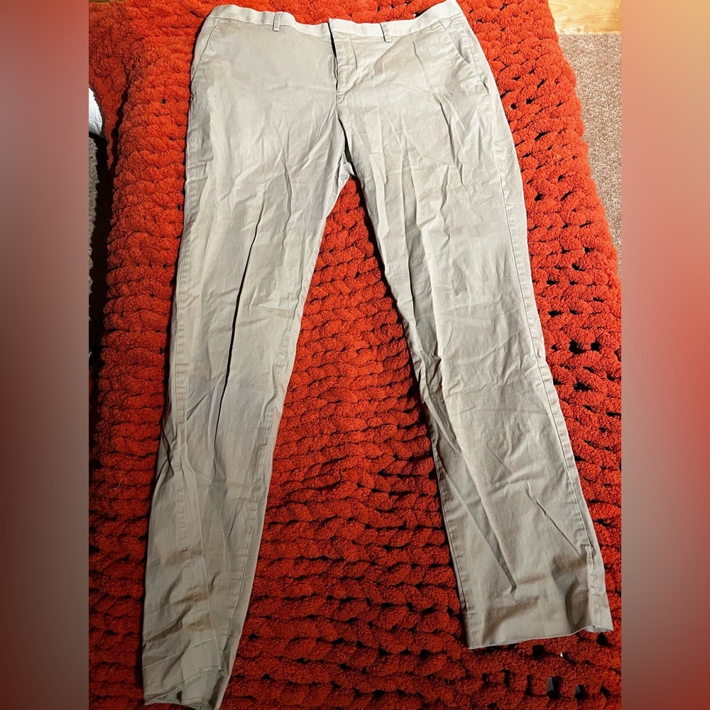 Men’s khaki pants size 36x34